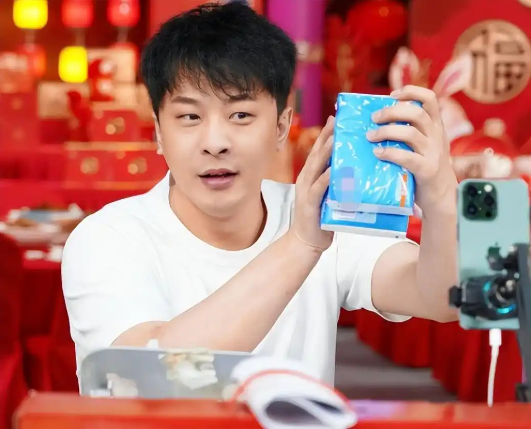 辛巴dy平台商业战争_网红八卦辛巴,_辛巴直播带货ks平台