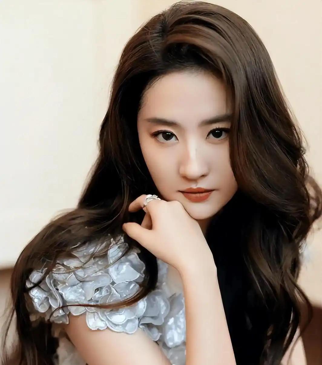 刘亦菲 变性谣言 离婚谣言_有明星没有被曝过黑料吗,